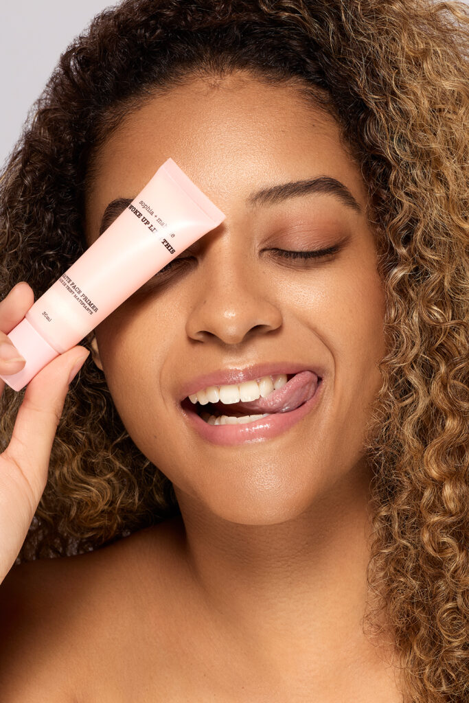 Studio Beautyfotografie für Skincare-Produkt mit Emotion